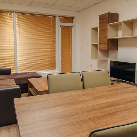 Pansion Storgozia Aparthotel Plevna Kültér fotó