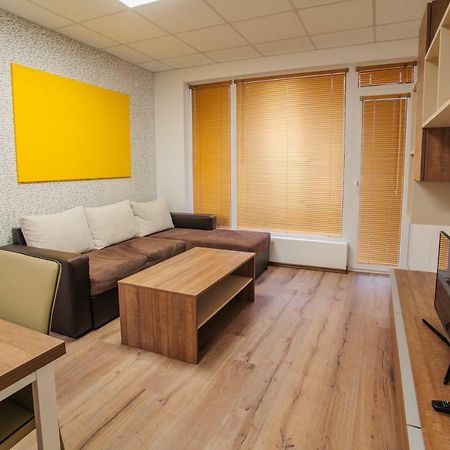Pansion Storgozia Aparthotel Plevna Kültér fotó
