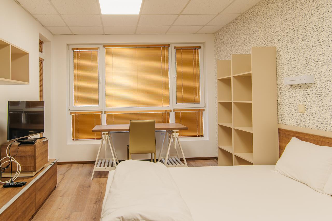 Pansion Storgozia Aparthotel Plevna Kültér fotó