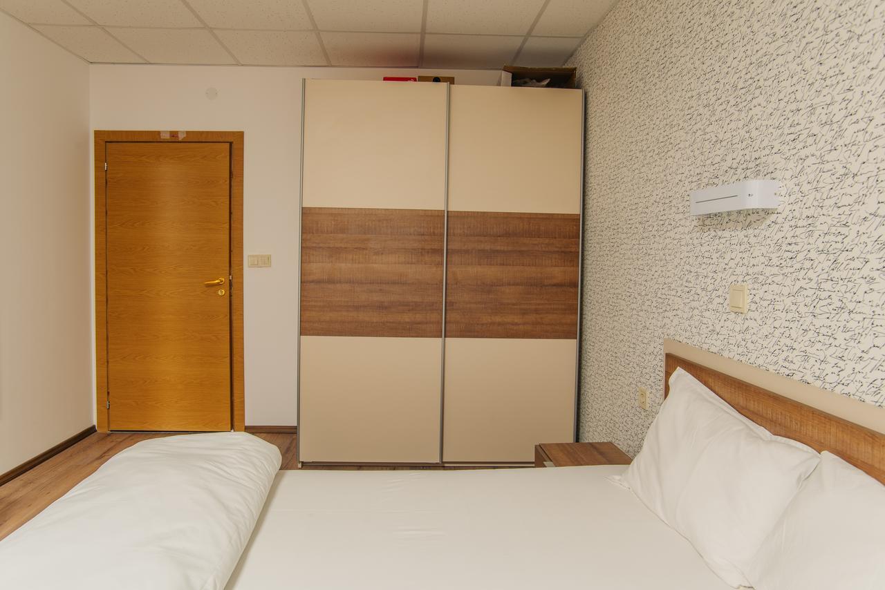 Pansion Storgozia Aparthotel Plevna Kültér fotó