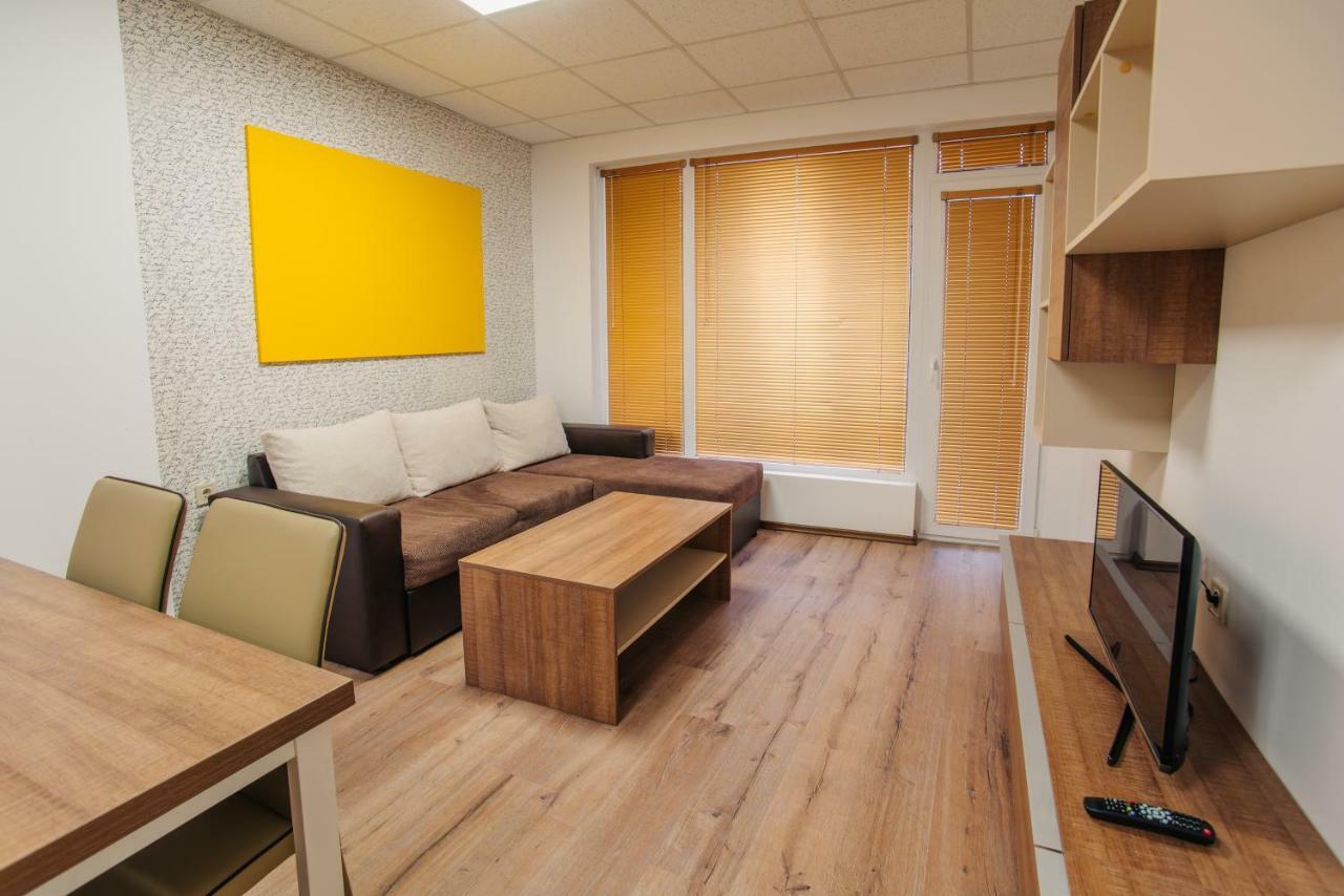 Pansion Storgozia Aparthotel Plevna Kültér fotó